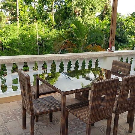 Отель Casa Familya Batac Экстерьер фото