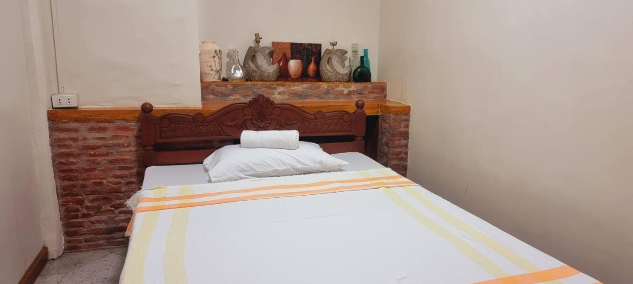 Отель Casa Familya Batac Экстерьер фото