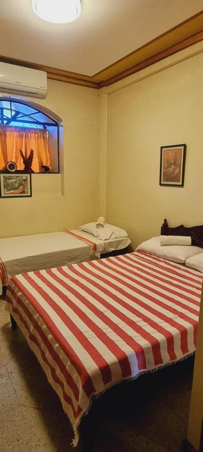 Отель Casa Familya Batac Экстерьер фото