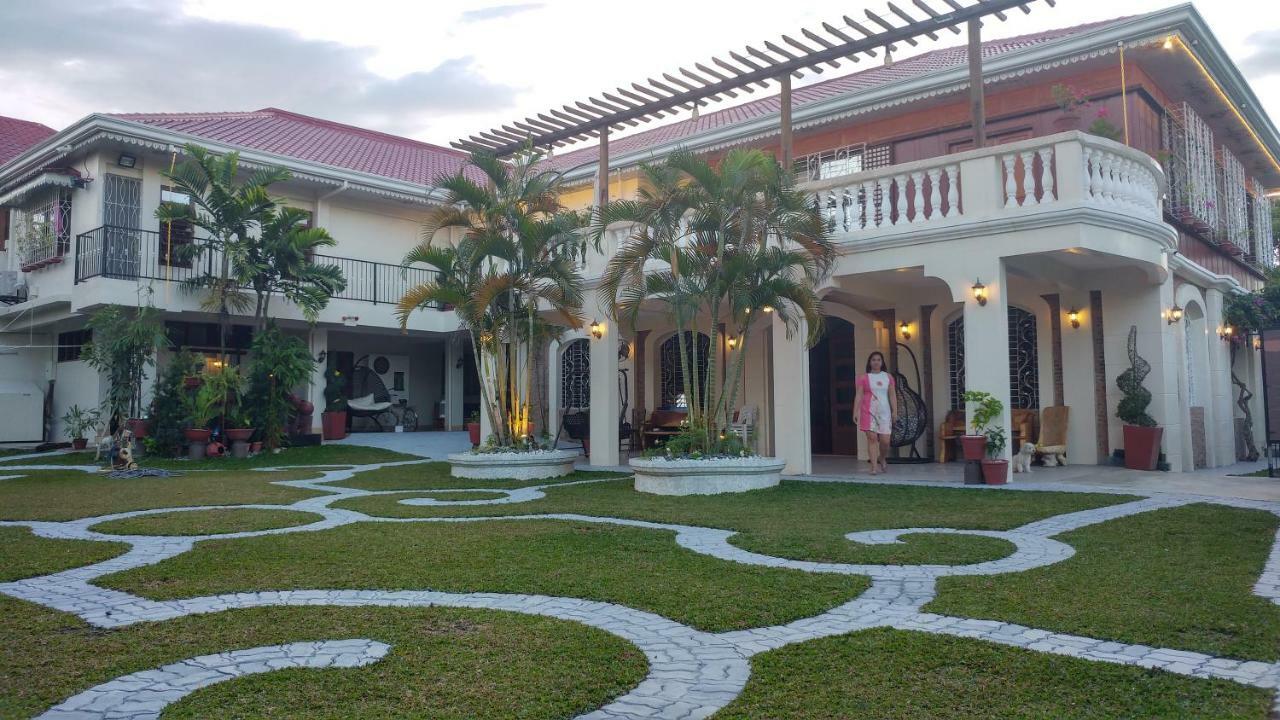 Отель Casa Familya Batac Экстерьер фото