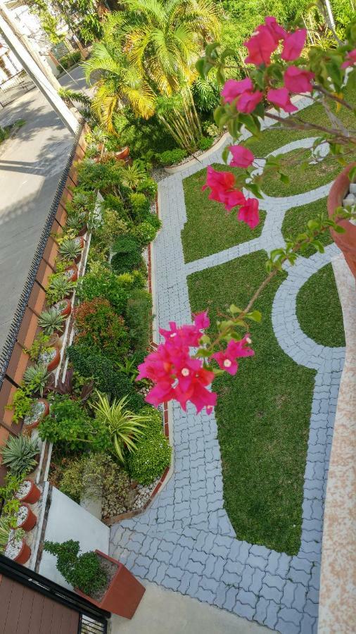 Отель Casa Familya Batac Экстерьер фото