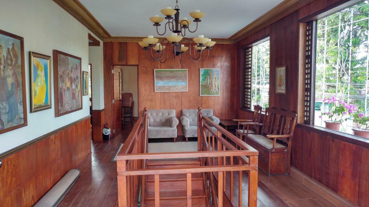 Отель Casa Familya Batac Экстерьер фото